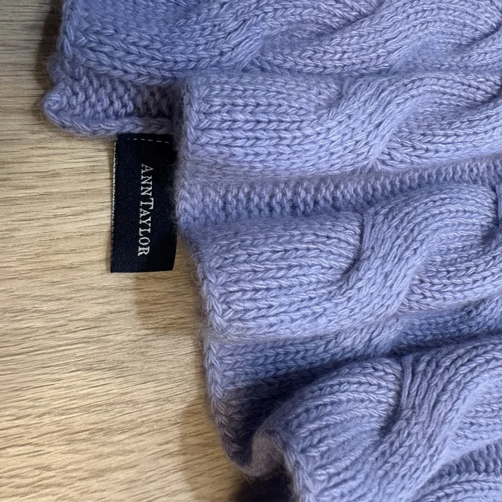 Ann Taylor Cashmere Wool & Silk Blanket Scarf  periwinkle Mint Condition 20x80